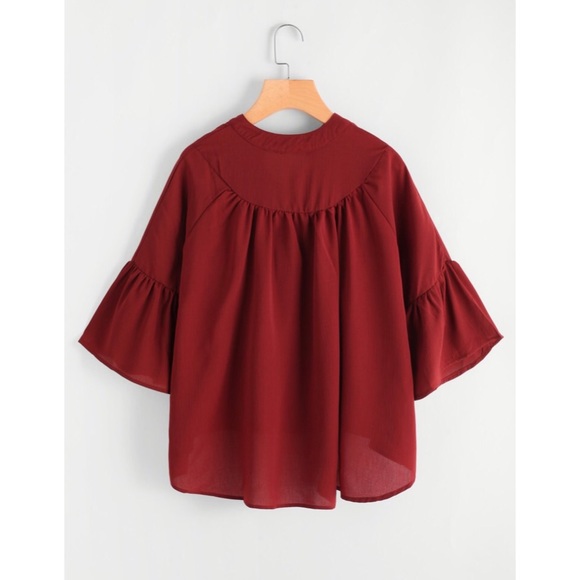 ♦️L Left!♦️ Tie Front Fluted Sleeve Dip Hem Blouse - Picture 3 of 5